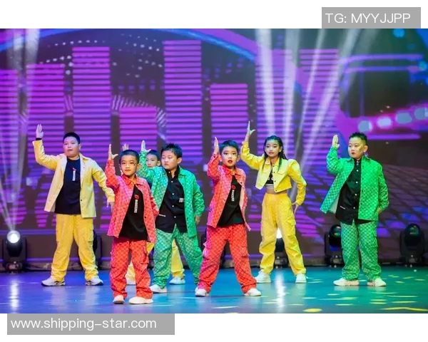 街舞传奇：见证杭州街舞队从初出茅庐到璀璨舞台的成长历程