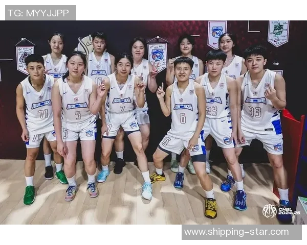 深圳篮球队总决赛精彩配合解析展现团队精神与战术智慧 深圳篮球队总决赛精彩配合解析展现团队精神与战术智慧